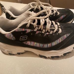 Skechers D’Lites Size 10